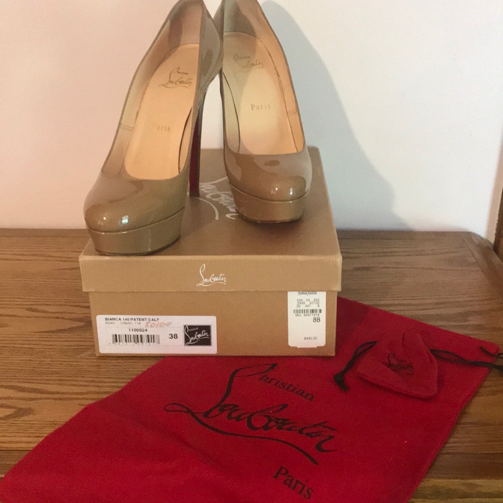 Christian Louboutin Bianca dark nude Heel